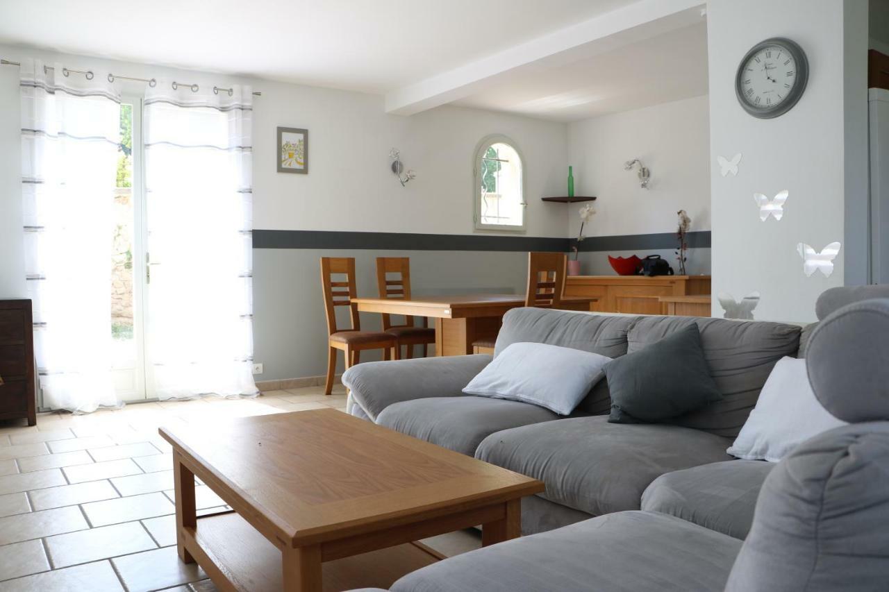 Charmante Maison De Village Cucuron Dış mekan fotoğraf