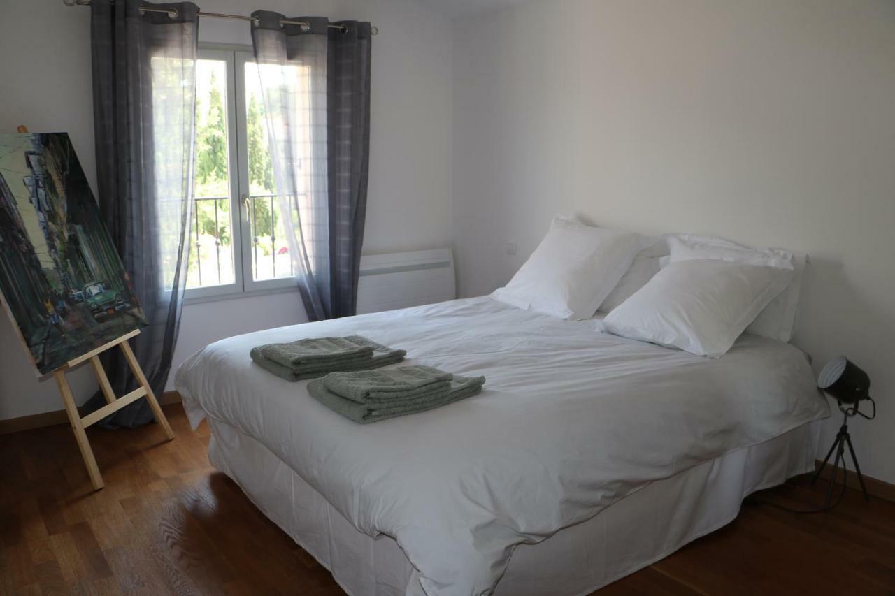 Charmante Maison De Village Cucuron Dış mekan fotoğraf