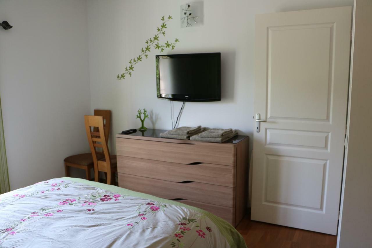 Charmante Maison De Village Cucuron Dış mekan fotoğraf